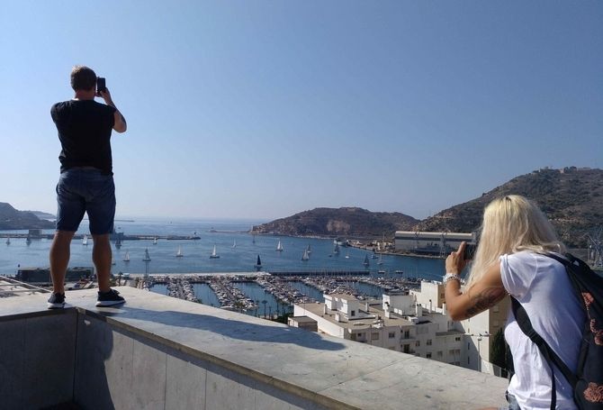 Instagramers.
