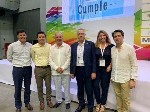 De izquierda a derecha: Andrés López, Juan Esteban, Guillermo González, Pere Navarro, Blanca Sorigué y Miguel Ángel Espinosa.