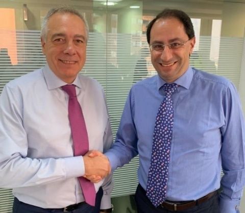 La reunión que han mantenido el delegado especial del Estado en el CZFB, Pere Navarro, y el Ministro de Comercio, Industria y Turismo de Colombia, José Manuel Restrepo.