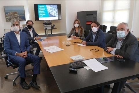 De izqda. a dcha.: Ángel Ortiz, Miguel Garín, Ana Rumbeu, Antonio Torregrosa y Francesc Sánchez un momento antes de comenzar el acto de inauguración del Máster.