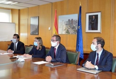 La firma de los acuerdos para el fomento y promoción de la digitalización en el sector industrial.