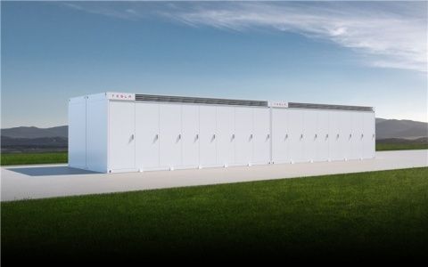 Tesla megapack.