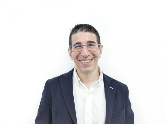 Andrés Tahmazian.