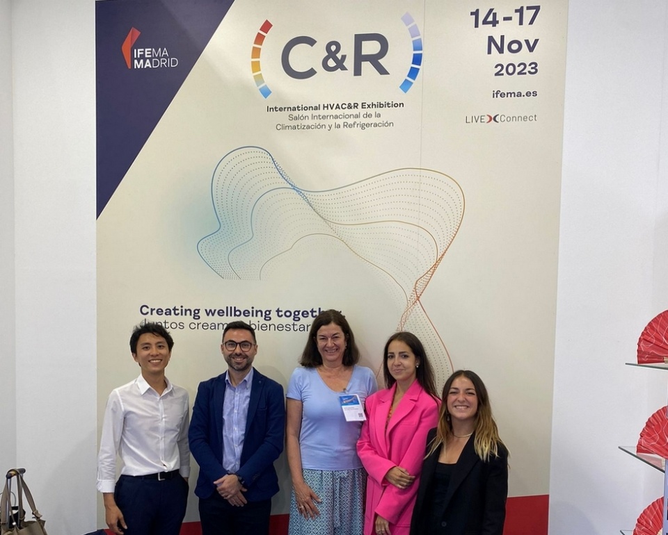 Equipo C&R.