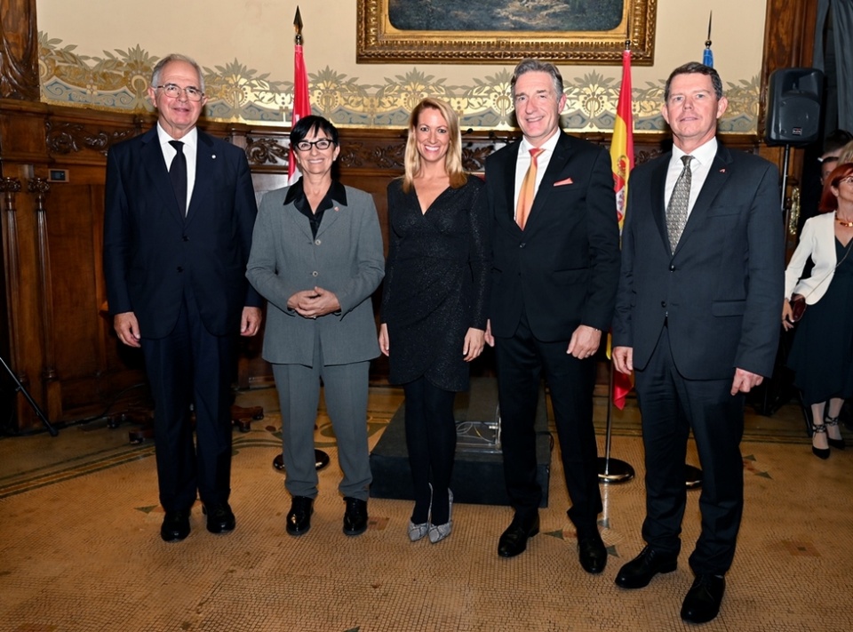 José María Bové_Josefa Beltrán_Maria Eugènia Gay_Enno Drofenik_Richard Bandera