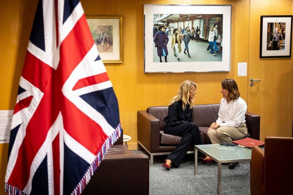 La vicepresidenta segunda y ministra de Trabajo y Economía Social, Yolanda Díaz, durante el encuentro con su homóloga británica, la secretaria de Trabajo y Pensiones Liz Kendall.