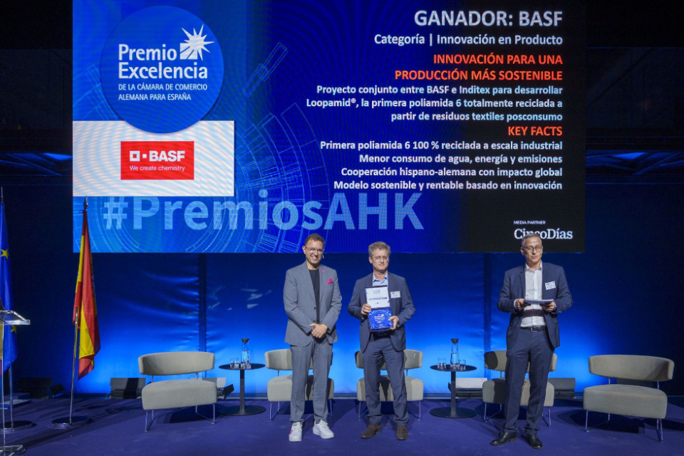 De izqda. a dcha.: Osmar Polo, presidente de la Cámara Alemana y CEO de T-Systems Iberia, Daniel Campo, director comercial de BASF Española, y Mischa Groh, director gerente de la Cámara Alemana.