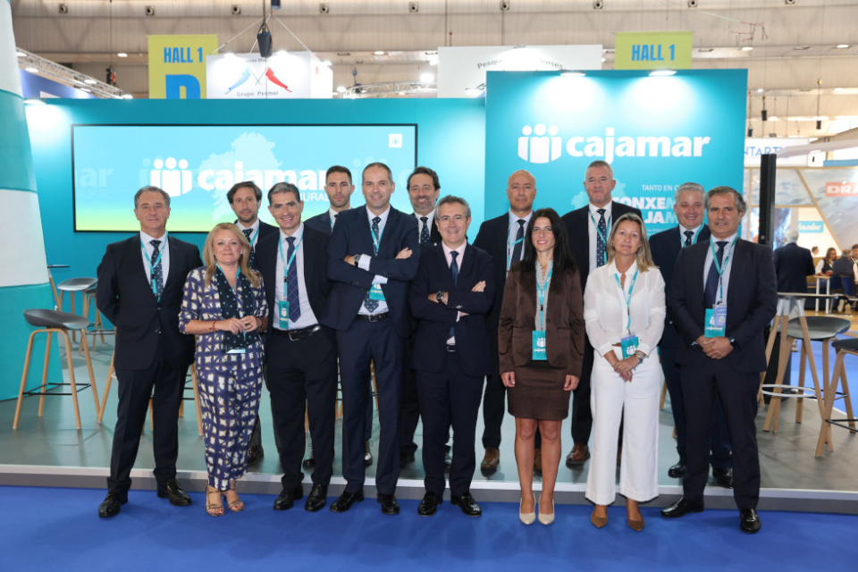 Directivos y Profesionales de Grupo Cajamar en Conxemar.