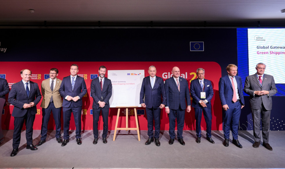 Presentación del Corredor Verde y Digital en el marco del Global Gateway Forum 2025.