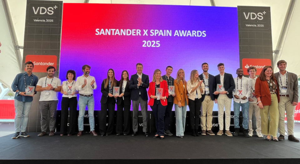 Foto de Familia de los Ganadores.