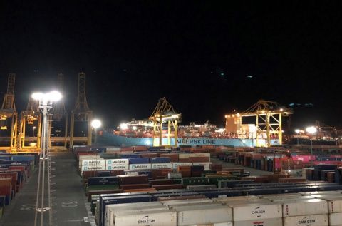 El Maersk Lins atracó el martes 6 de noviembre en la terminal de Barcelona.
