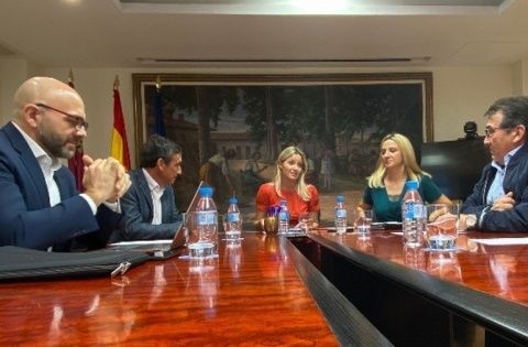 Las misiones específicas del PPEX, dentro del Plan Sectorial Calzado es uno de los asuntos que ha tratado la consejera de Empresa, Industria y Portavocía, Ana Martínez Vidal.