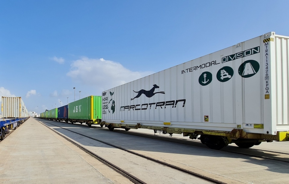 Ferrocarril nuevo servicio caja móvil Marcotrán Algeciras-Zaragoza.