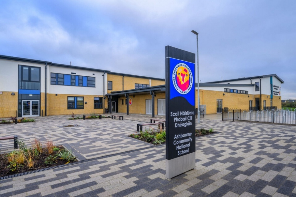 Centro escolar entregado al cliente, Condado de Meath, Irlanda.