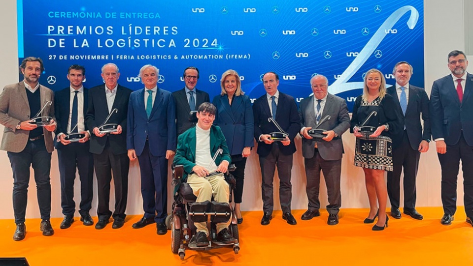 Foto de Familia de los Galardonados.