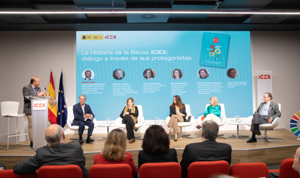 El acto de presentación ha reunido a especialistas, antiguos becarios y representantes institucionales.