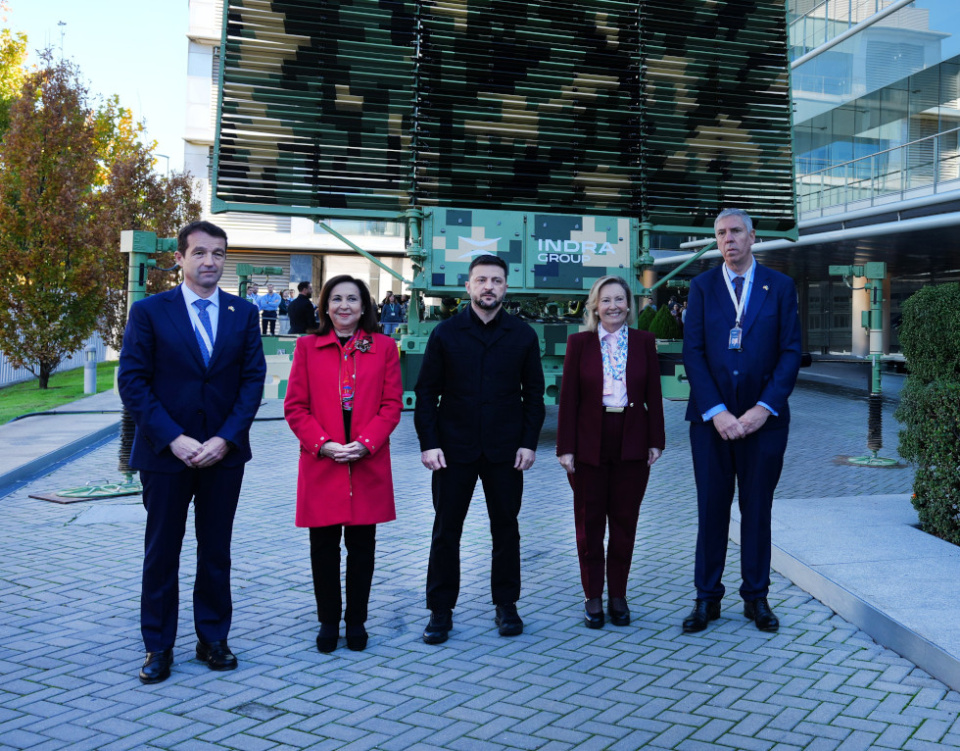 El presidente Zelenski y la ministra de Defensa de España, Margarita Robles, han asistido al primer “Encuentro Industrial y Tecnológico España-Ucrania”. El presidente Zelenski y la ministra de Defensa de España, Margarita Robles, han asistido al primer “Encuentro Industrial y Tecnológico España-Ucrania”.