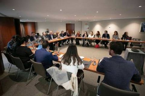 La reunión con los representantes de la red exterior.