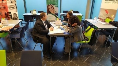 Técnicos de la Consejería de Turismo en una de las 30 reuniones de la cumbre europea de salud celebrada en Berlín.