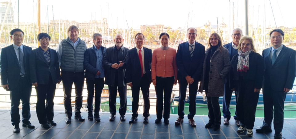 Delegación oficial de Suqian (China). Delegación oficial de Suqian (China).